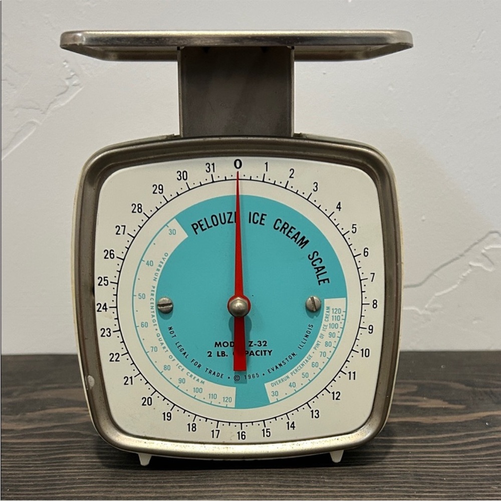 Vintage 1965 Pelouze Ice Cream Scale